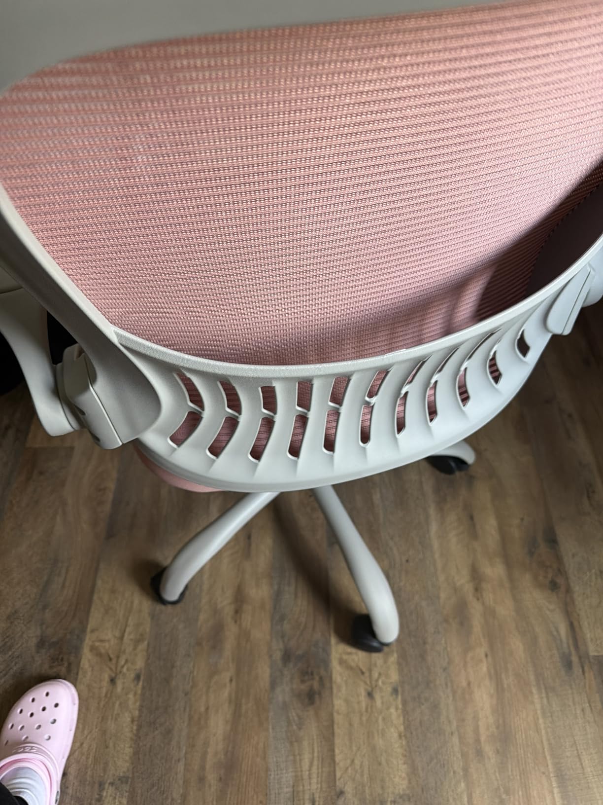 Sweetcrispy Home Office Computer Desk Chair, Ergonomic Mid-Back Mesh Rolling Work Swivel Task Chairs with Wheels, Comfortable Lumbar Support, Comfy Flip-up Arms for Bedroom, Study, Student, Pink customer photo 1
