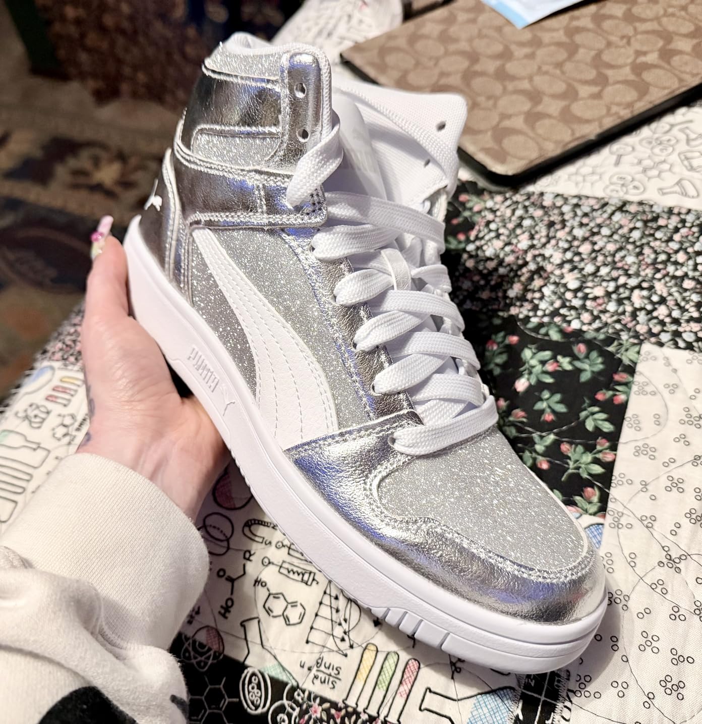 Under Armour Boys' Rebound Layup Mid Sneakers customer photo 2