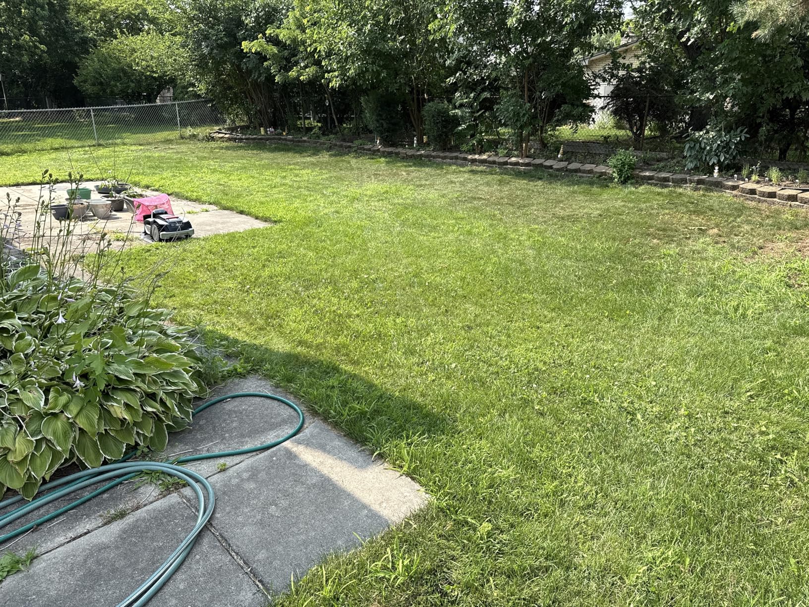 Sunseeker V3 Wireless Robot Lawn Mower for Small Yards, 0.15 Acre/6,400 Sq. Ft., Vision AI Obstacle Detection, One-Click Start, App Control, Auto Recharge, 42% Slope customer photo 2