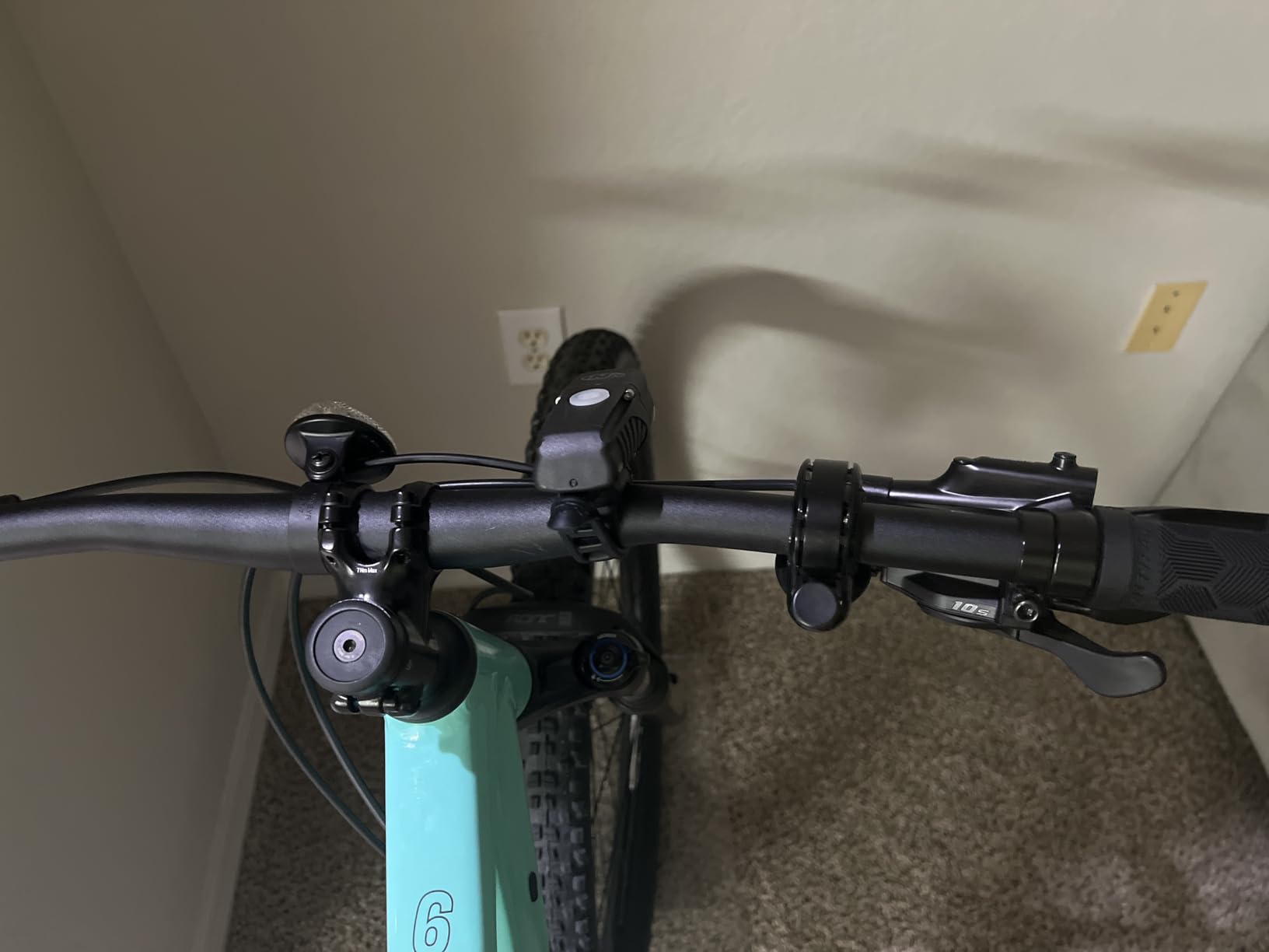 RAVEMEN Q2 Bike Bell Compatible with AirTag, Loud Hidden Bicycle Bell for Adults and Kids, Fit 0.87''/22.2, 1''/25.4, 1.25''/31.8mm Handlebars customer photo 1