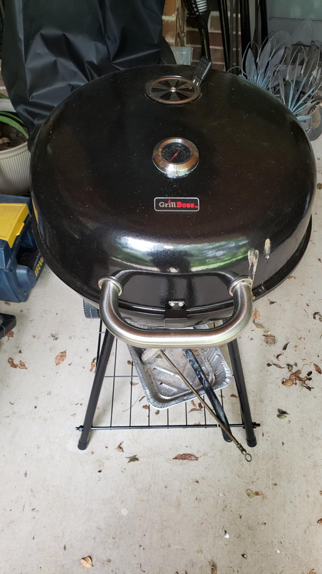 Grill Boss Charcoal Grill with Large 32-Inch Cooking Area - Includes Warming Rack, Side Shelves, Bottom Storage and Wheels for Outdoor BBQ, Tailgating, Camping & Backyard Grilling customer photo 1