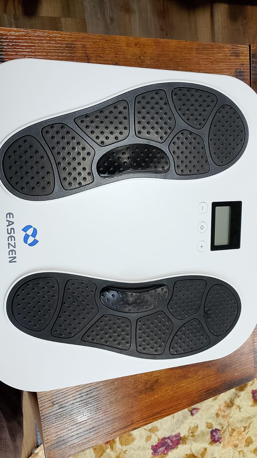 EaseZen Foot Massager for Neuropathy, Rechargeable TENS EMS Foot Stimulator with 10 Modes 20 Intensities, Feet Circulation Stimulator for Neuropathy, Plantar Fasciitis, Gifts for Mom Dad customer photo 1