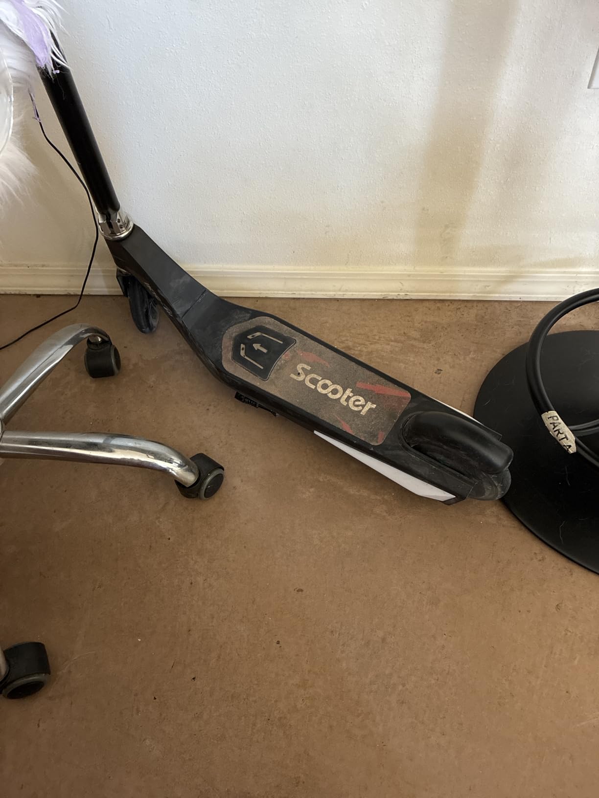 iScooter IK3 Serious Electric Scooter for Kids Aged 6-12, 3/6/10MPH Speed, Dual Brake System, 3 Heights (IK3Pro), Magnetic Charging, Colorful Lights, LED Display, 150W Motor Kids Scooter customer photo 1