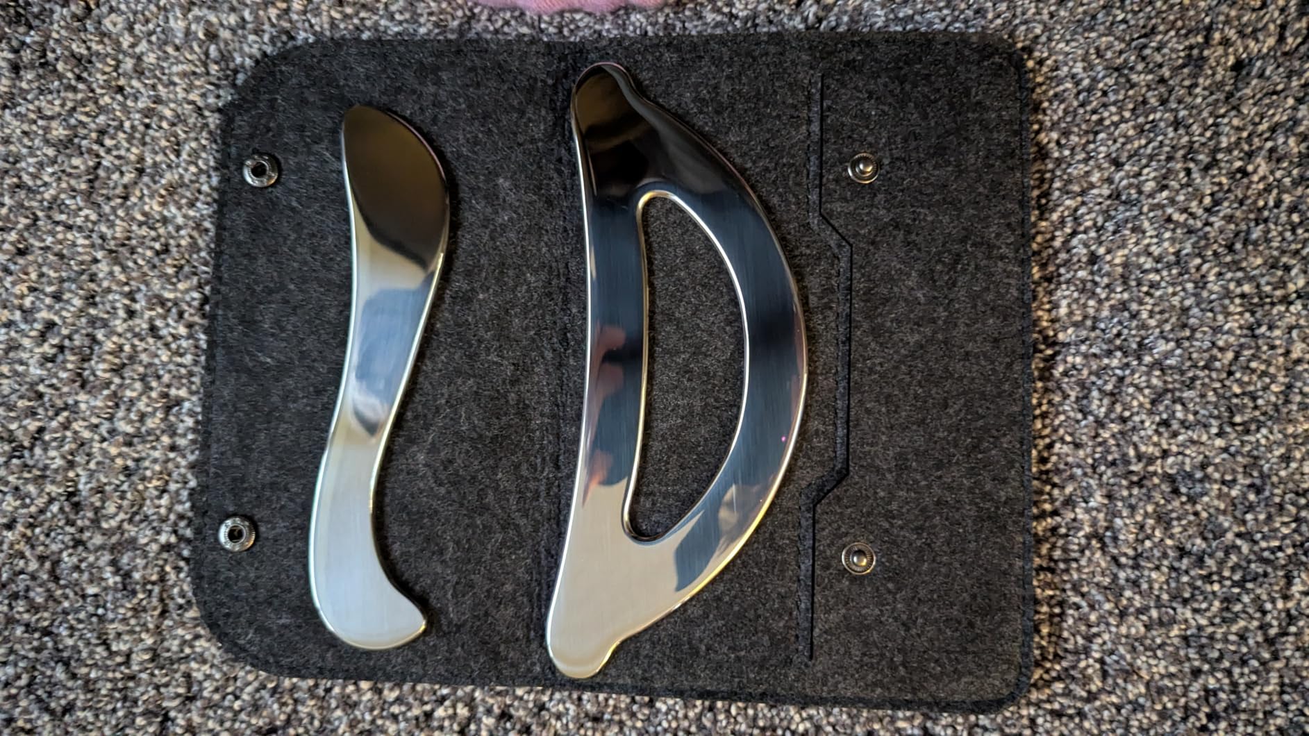 Rena Chris Muscle Scraper Tool Set - Stainless Steel Gua Sha for Physical Therapy & Deep Tissue Massage, Body Gua Sha Tools with Travel Pouch (2-Piece Kit) customer photo 1