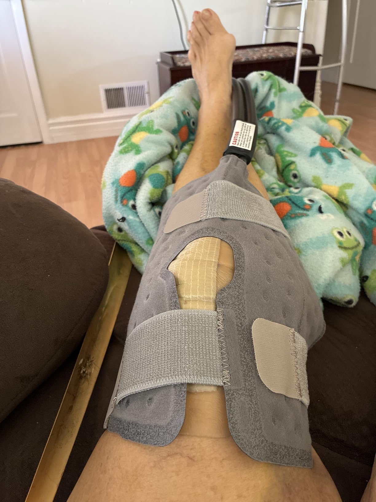 MQ 14 QT Ice Machine for Knee After Surgery, Programmable Timer Gray Nylon Bucket Portable Cold Therapy Machine, Cryotherapy Pain Relief System for ACL Recovery, Sport Injuries customer photo 1
