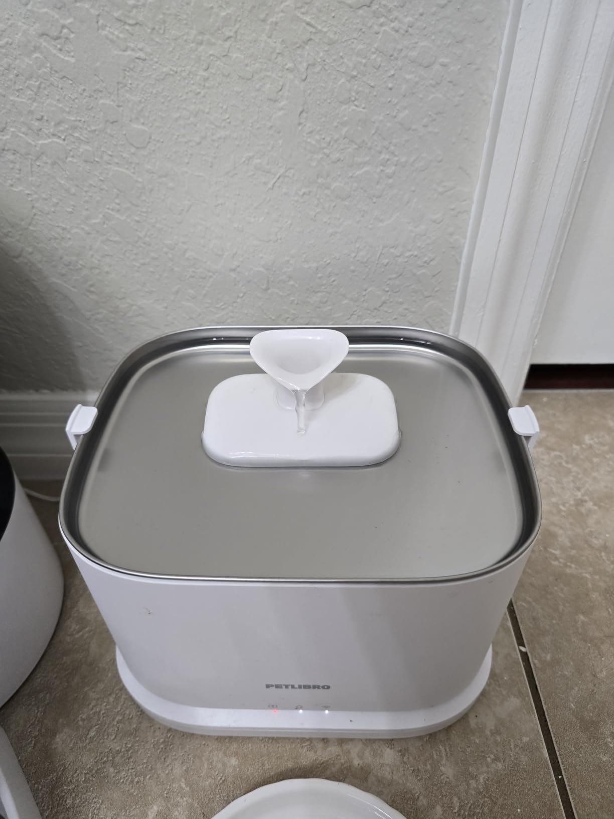 PETLIBRO Upgrade Cat Water Fountain Stainless Steel Tray, Dockstream 2 Cat Fountain Indoor, 3L/101oz Auto Cat Fountains for Drinking, App Monitoring Pet Water Fountain Dog, 5G WiFi Cat Water Dispenser customer photo 2