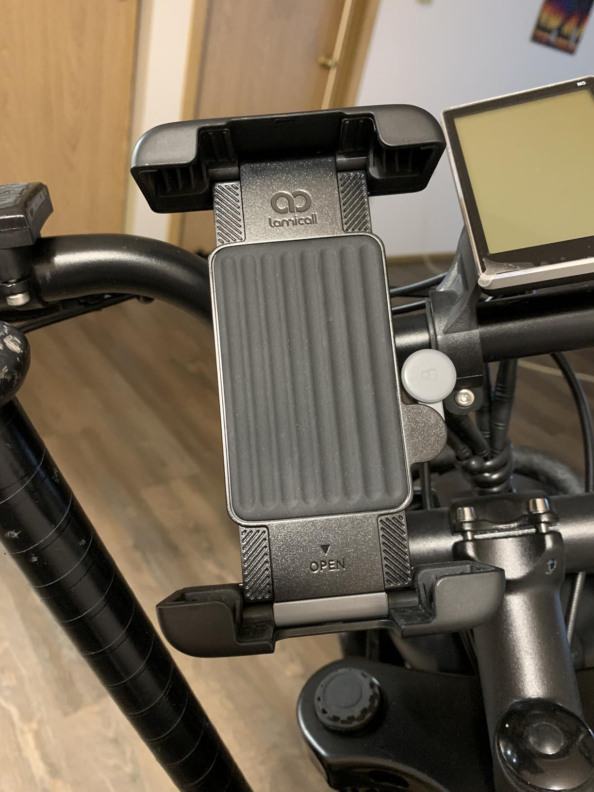Lamicall Bike Motorcycle Phone Mount - [1s Quick Lock] Bike Cell Phone Holder Clip, Bicycle Scooter Handlebar Clamp, for iPhone Air, 17 16 15 Pro Max, Galaxy S25 S24 Ultra, 6-7.2