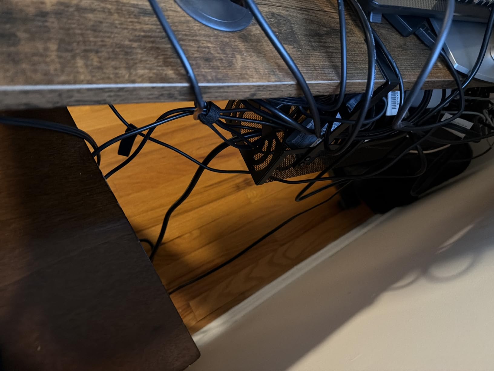 Cable Management, 25.3'' Under Desk Cable Management Tray No Drill, Metal Cable Organizer with Clamp for Wire Management, Cord Organizer for Home Office, Desk Accessories Organizer, Black customer photo 2