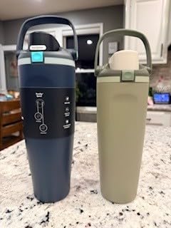 Owala FreeSip Sway Insulated Stainless Steel Water Bottle with Two-Way Spout, Built-In Straw and Bucket Handle, Made for Travel, School, and Sports, 30oz, BPA Free, Leak Proof, Foggy Tide customer photo 2