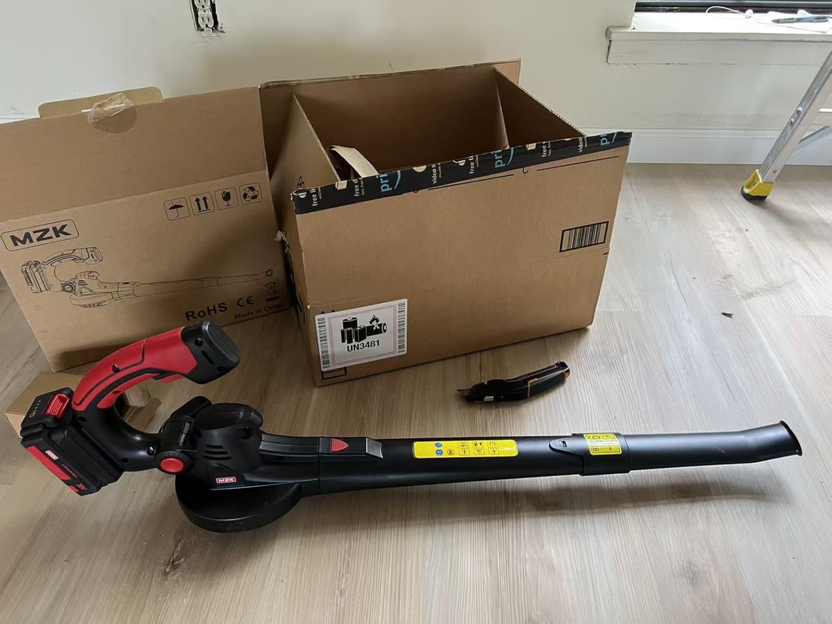 MZK Cordless Leaf Blower, 20V Battery Powered Electric Blower for Lawn Care, Lightweight Leaf Blower (2 x 2Ah Battery & Charger Included), LF40D13 customer photo 1