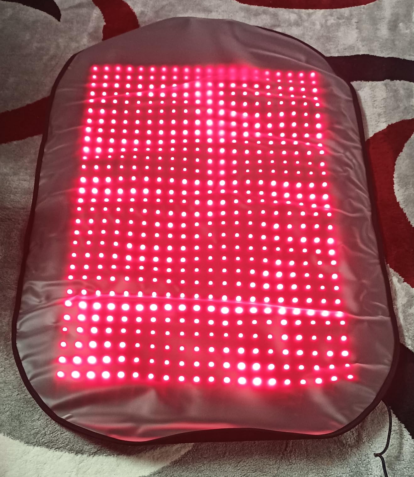 43'' x 26'' Red Light Therapy Mat for Body, 580 LEDs Near Infrared Light Therapy Pad Adjustable 10-90 min Timer, 660nm & 850nm Home Red Light Therapy for Back Belly Knee, 60W with Glasses customer photo 1