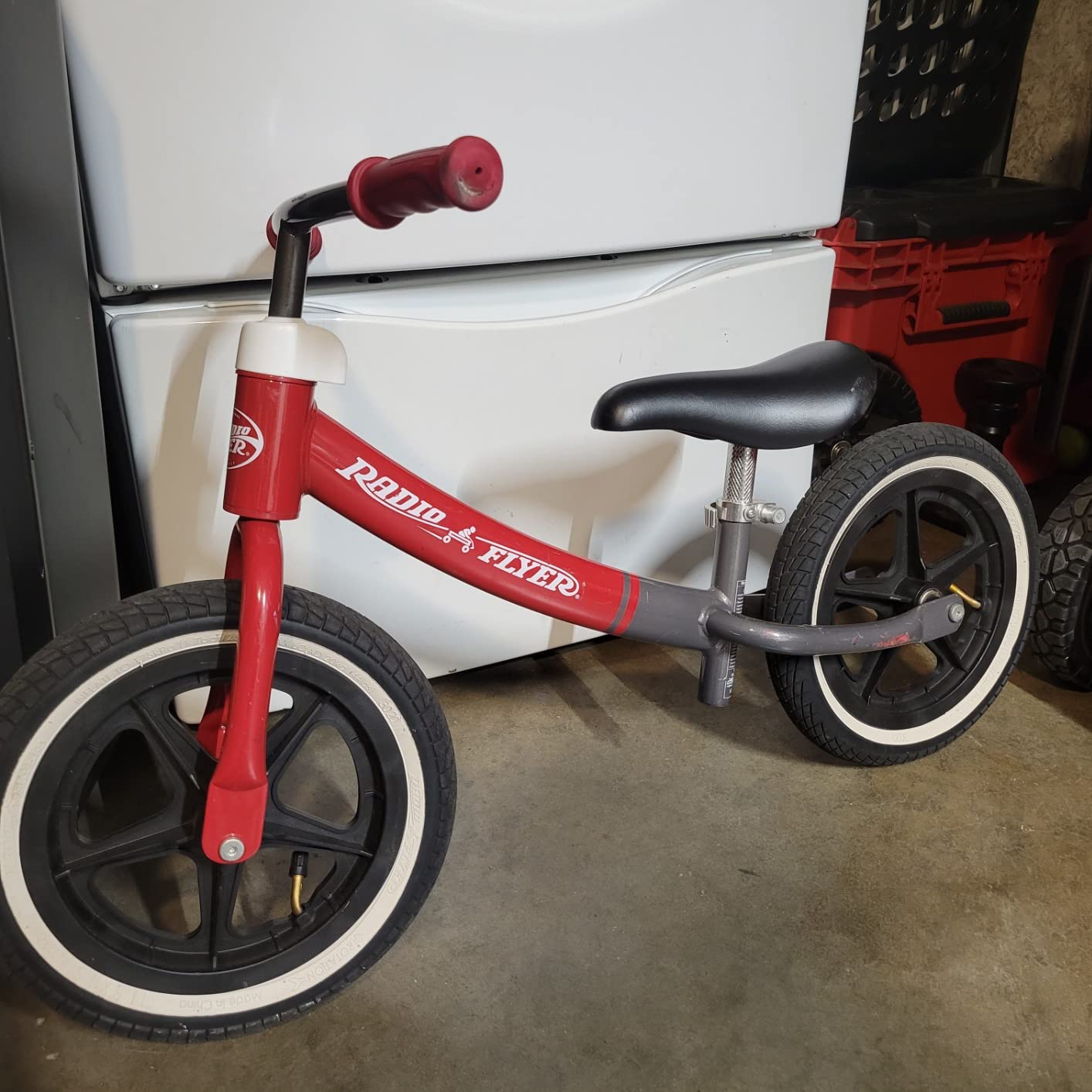 Radio Flyer Air Ride Balance Bike, For Kids Ages 1.5-5, Red, Foot Rest customer photo 2