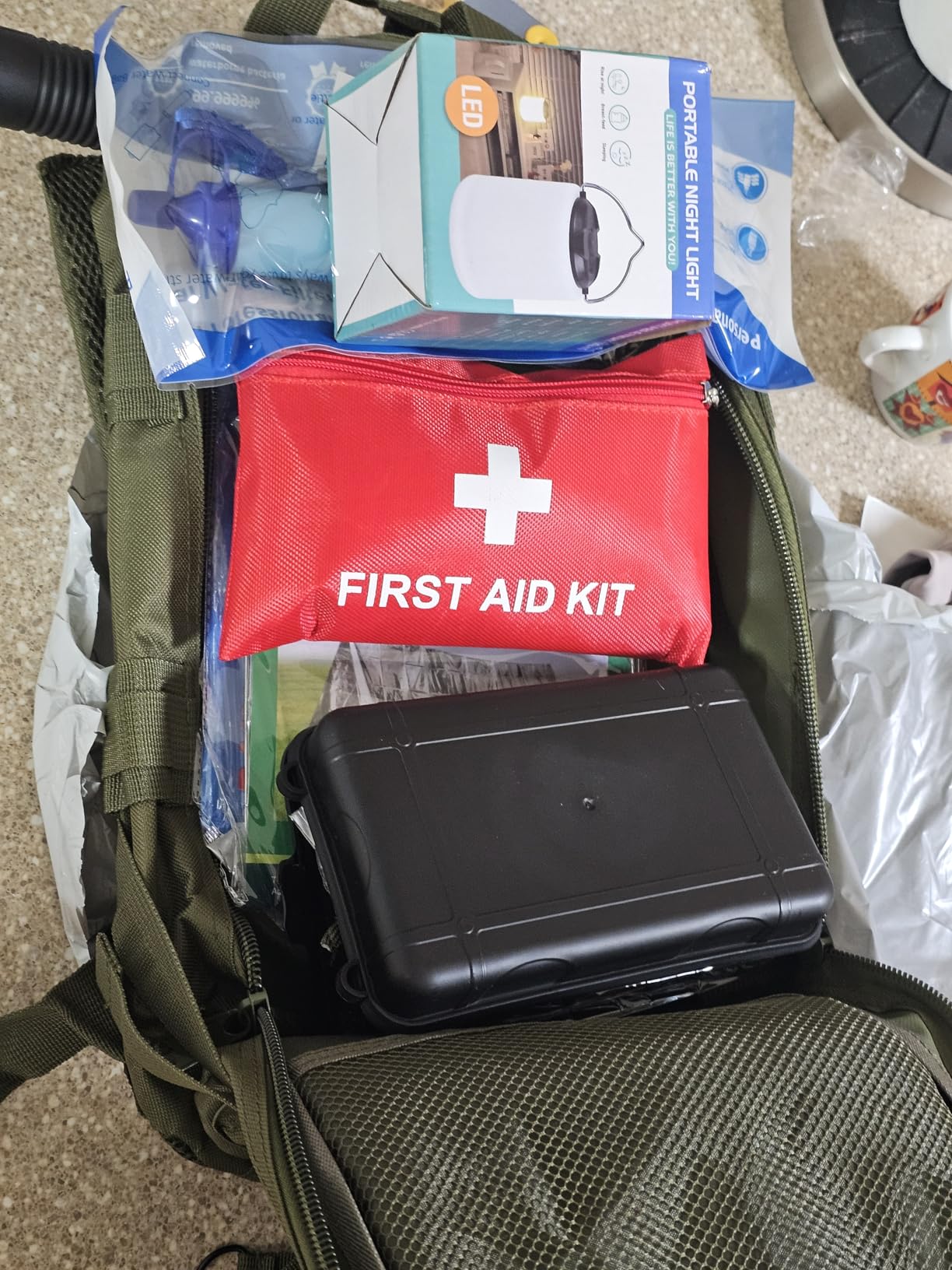 Survival Kit, Survival Gear and Equipment 258 PCS with Water Filter, Emergency Tent, LED Lantern, First Aid Kit Supplies, 25L Backpack for Family, Outdoor Camping, Hiking Gifts for Men Christmas customer photo 2