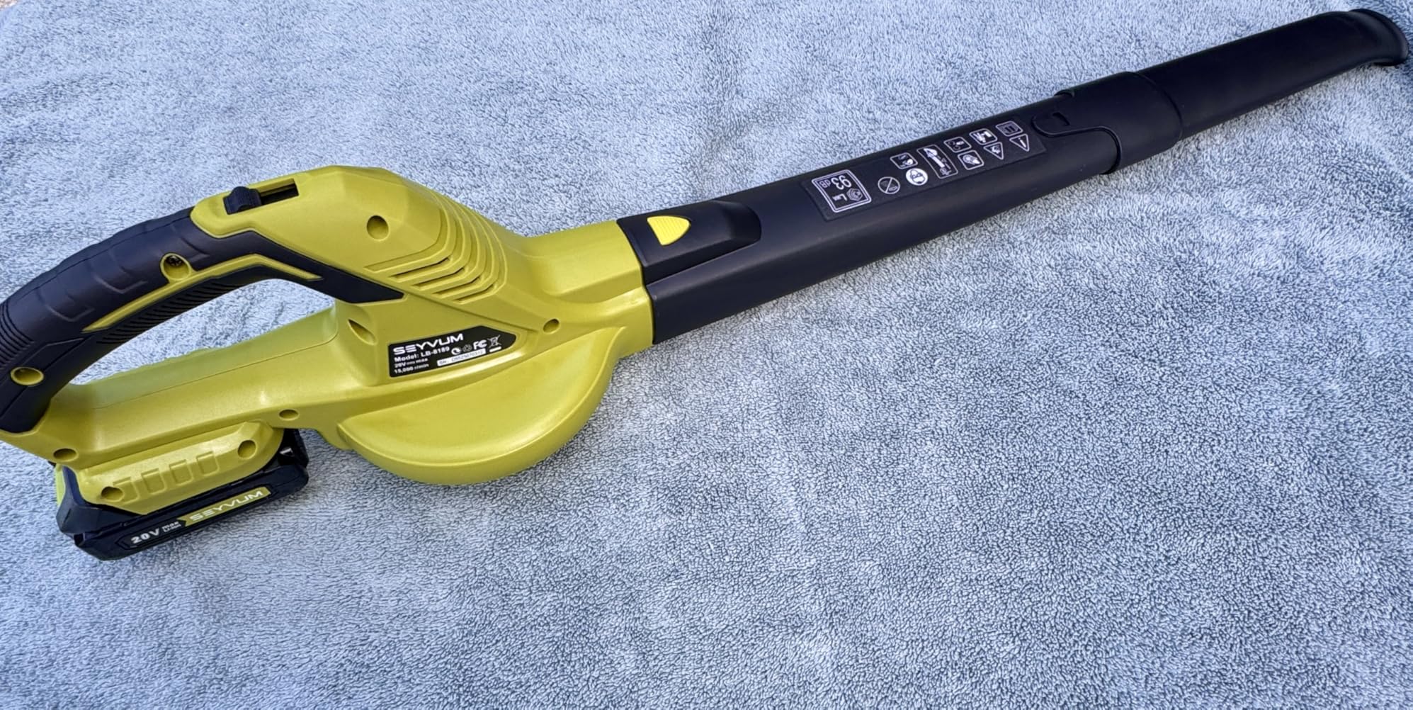 SEYVUM Leaf Blower, 20V Cordless Blower with 2 x 2.0Ah Battery, Electric Leaf Blowers for Lawn Care, 350 CFM 150 MPH Battery Powered Leaf Blower customer photo 1