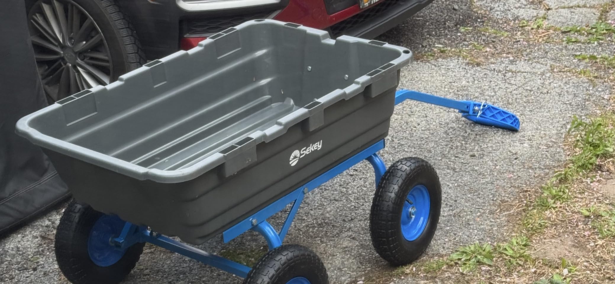Sekey 1000lbs Garden Dump Cart for Seniors, Capacity Yard Wagon with Rubber Tires, Quick-Release Dumping & Easy-Maneuver Handle for Soil, Rocks, and Firewood, Gray customer photo 1