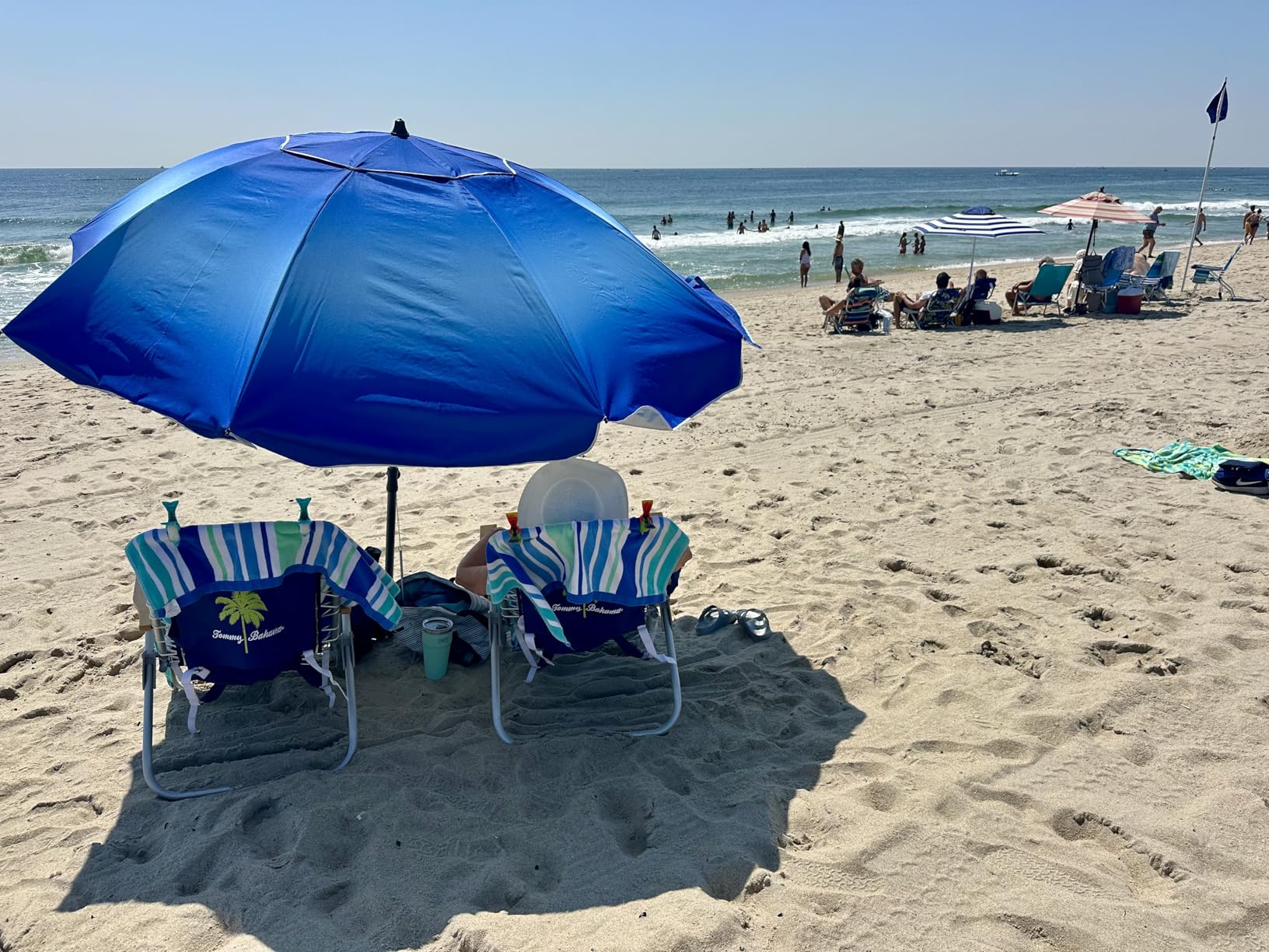 Duerer 8.5FT Beach Umbrella with Sand Anchor-Heavy Duty Wind Resistant UPF 50+ Sun Shade, Portable Travel Beach Umbrella with Tilt & Carry Bag for Beach, Sand, Garden, Patio, Pool customer photo 2