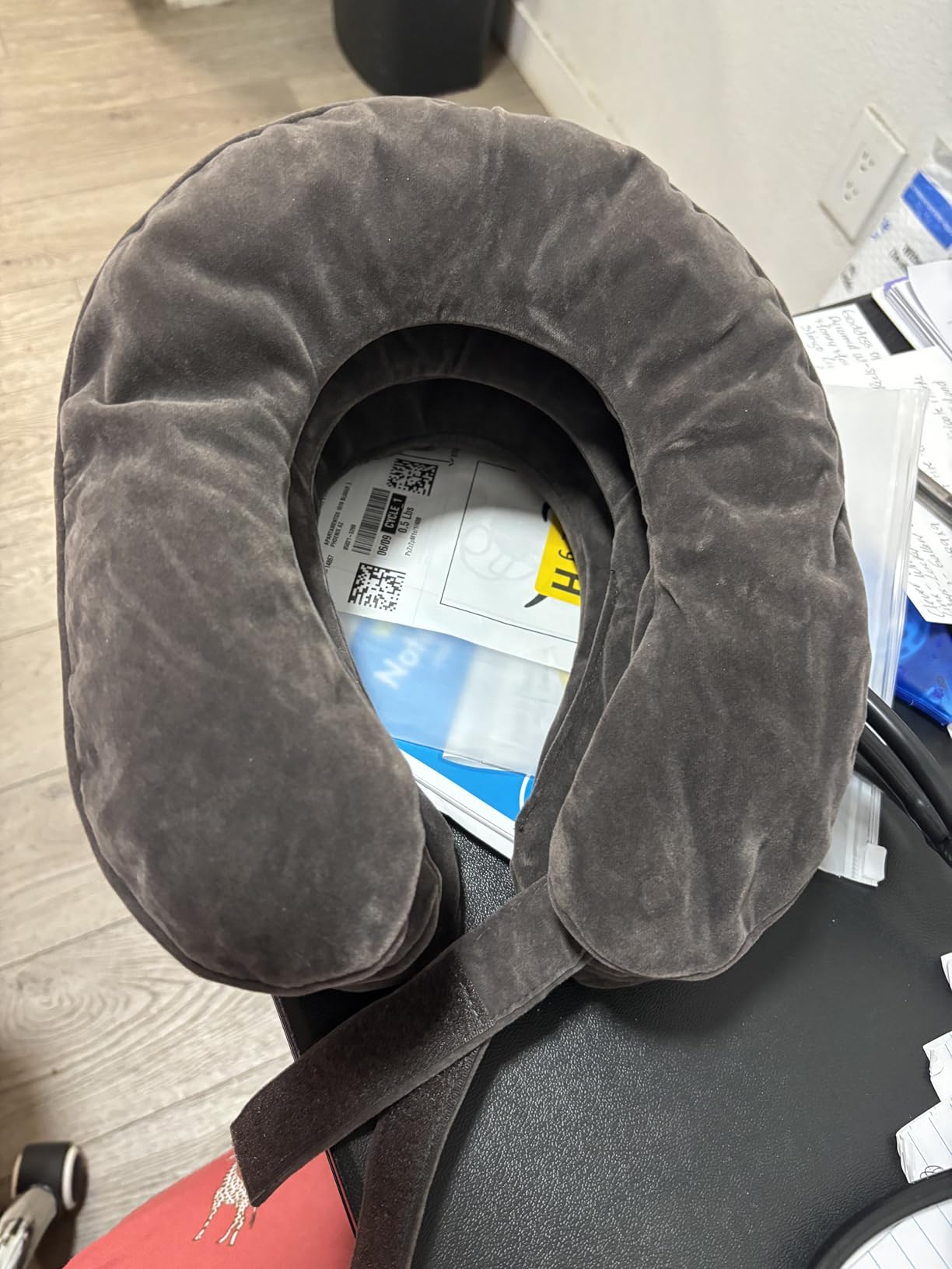 Cervical Neck Stretcher and Cervical Traction Device, Inflatable Neck Traction Device for Home Use, Decompression Devices and Support Brace for Pinched Nerve Relief, Extender Pillow and Hammock customer photo 2