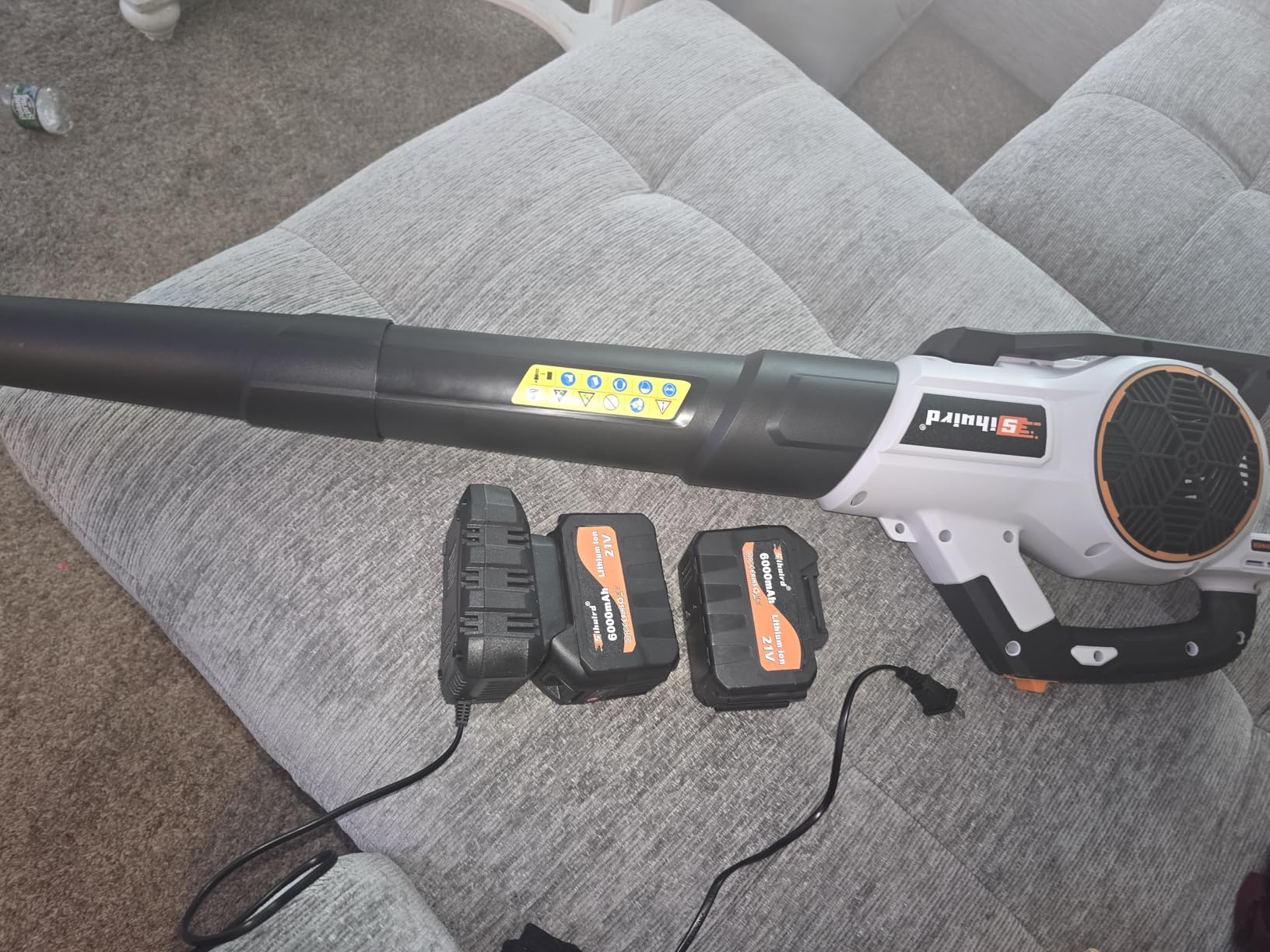 Sihuird Leaf Blower Cordless, 765CFM Electric Leaf Blowers with 2 x 7.8Ah Batteries and Dual Rapid Charger, 3-Speed & Turbo Mode, with LED lighting, 1 x Shoulder Strap, Blowers for Lawn Care - SL9501 customer photo 2