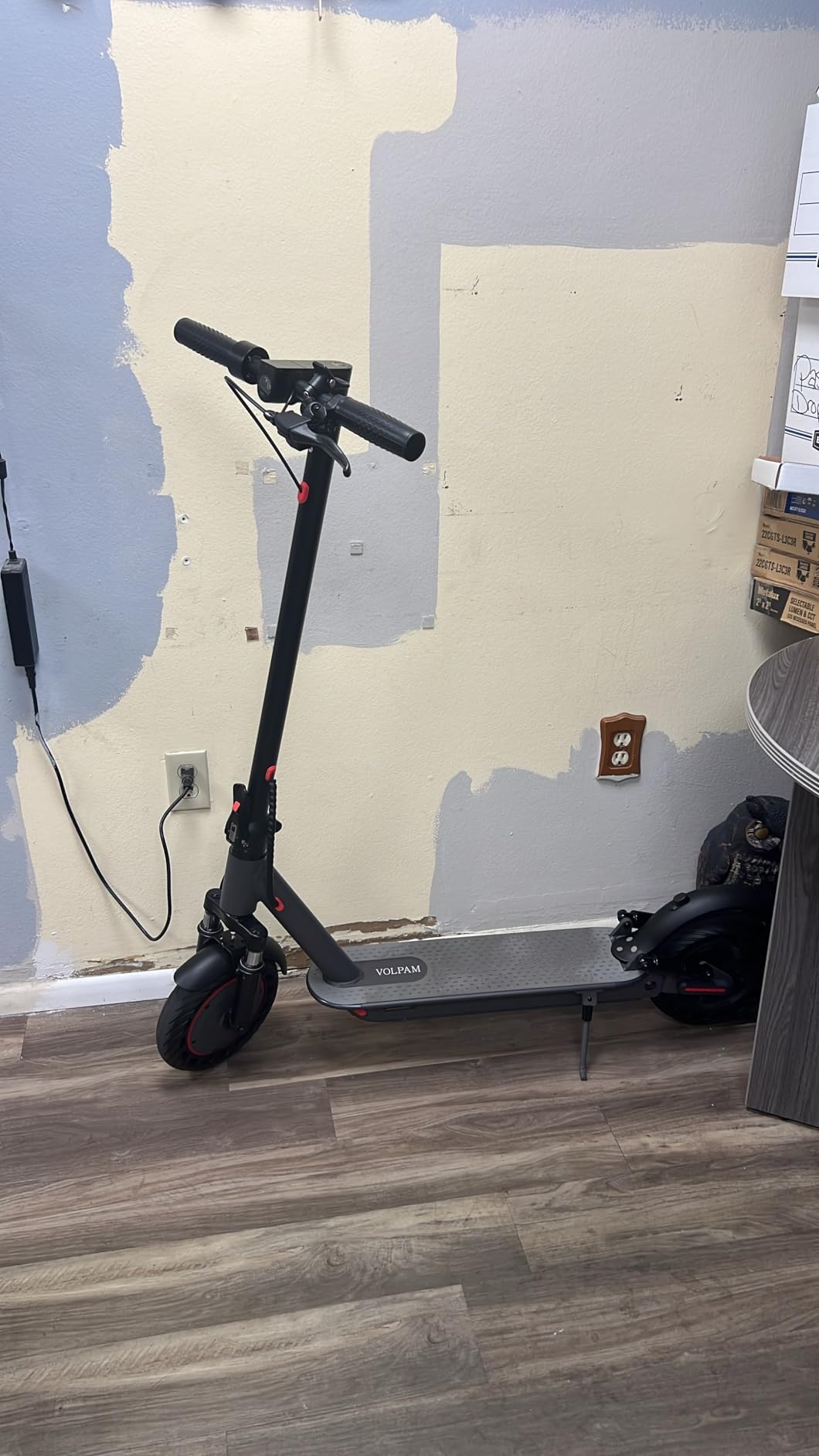 VOLPAM 10''/11''Electric Scooter with Dual Suspensions, 19/22MPH, 500W/800WMotor, 60/40/31/23Miles Long Range, Dual Braking, Max Load 264 lbs customer photo 1