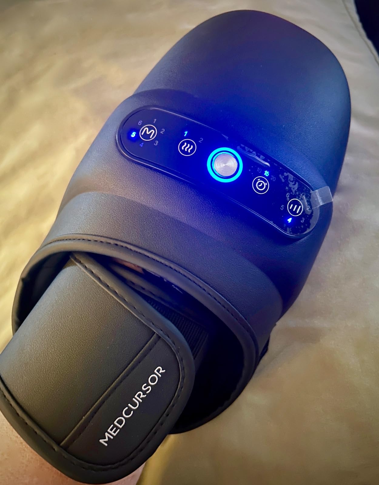 Medcursor Hand Massager 2026 Upgraded, Hand Massager with Heat and Compression for Carpal Tunnel and Stiff Joints, Rechargeable customer photo 1