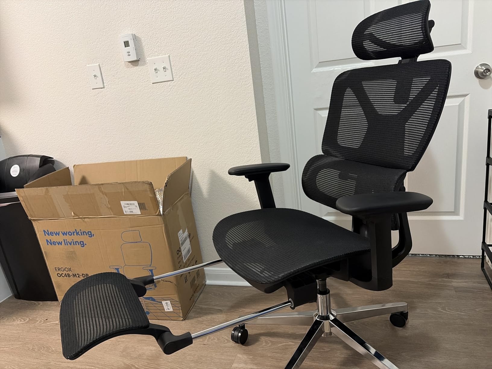 FLEXISPOT ErgoX Max Ergonomic Office Chair Black - Aluminum Alloy Frame & Base, 661 lb Capacity, 5D Armrests, 4D Adaptive Lumbar & 4D Headrest customer photo 1