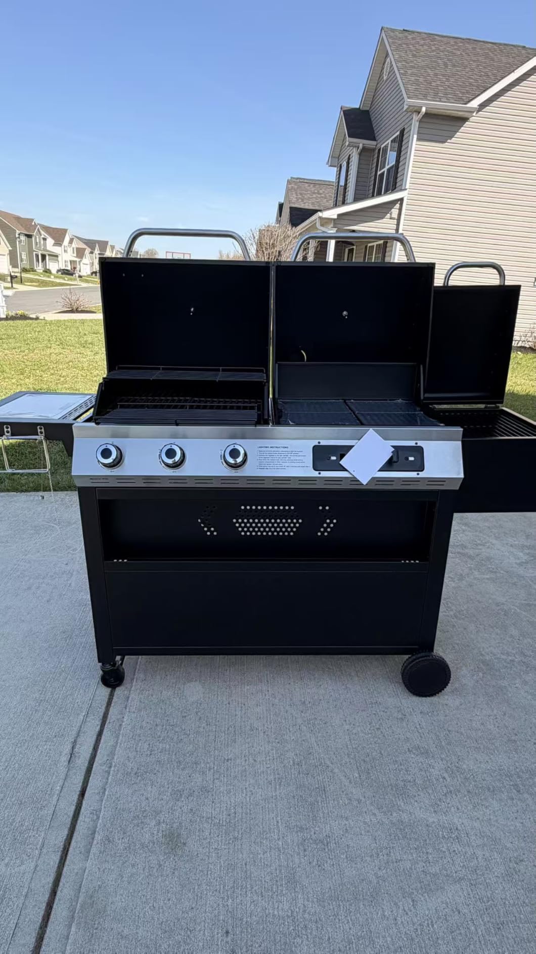 Sophia & William 3-Burner Gas and Charcoal Grill Combo with Offset Smoker - Dual Fuel BBQ Grill, 840 sq. in. Cooking Area, Heavy Duty Propane Barbecue customer photo 1