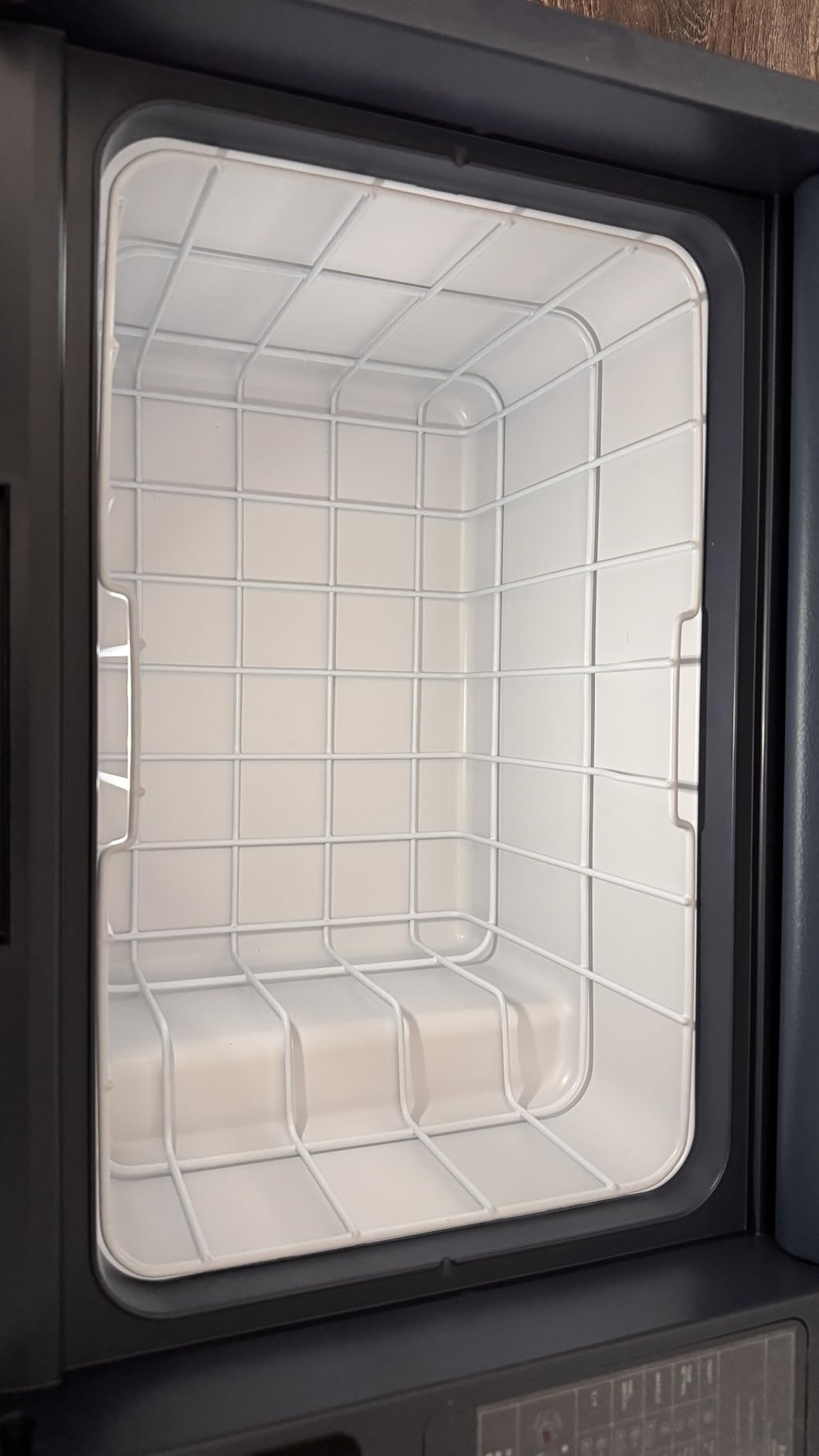 Aeitto 12 Volt Car Refrigerator 20Quart Car Fridge Freezer Electric Cooler Portable Cooler 12V Fridge RV Refrigerator -4F-68F Temp Control 12/24V DC & 100-240V AC for Travel, Camping, RV, Road customer photo 2