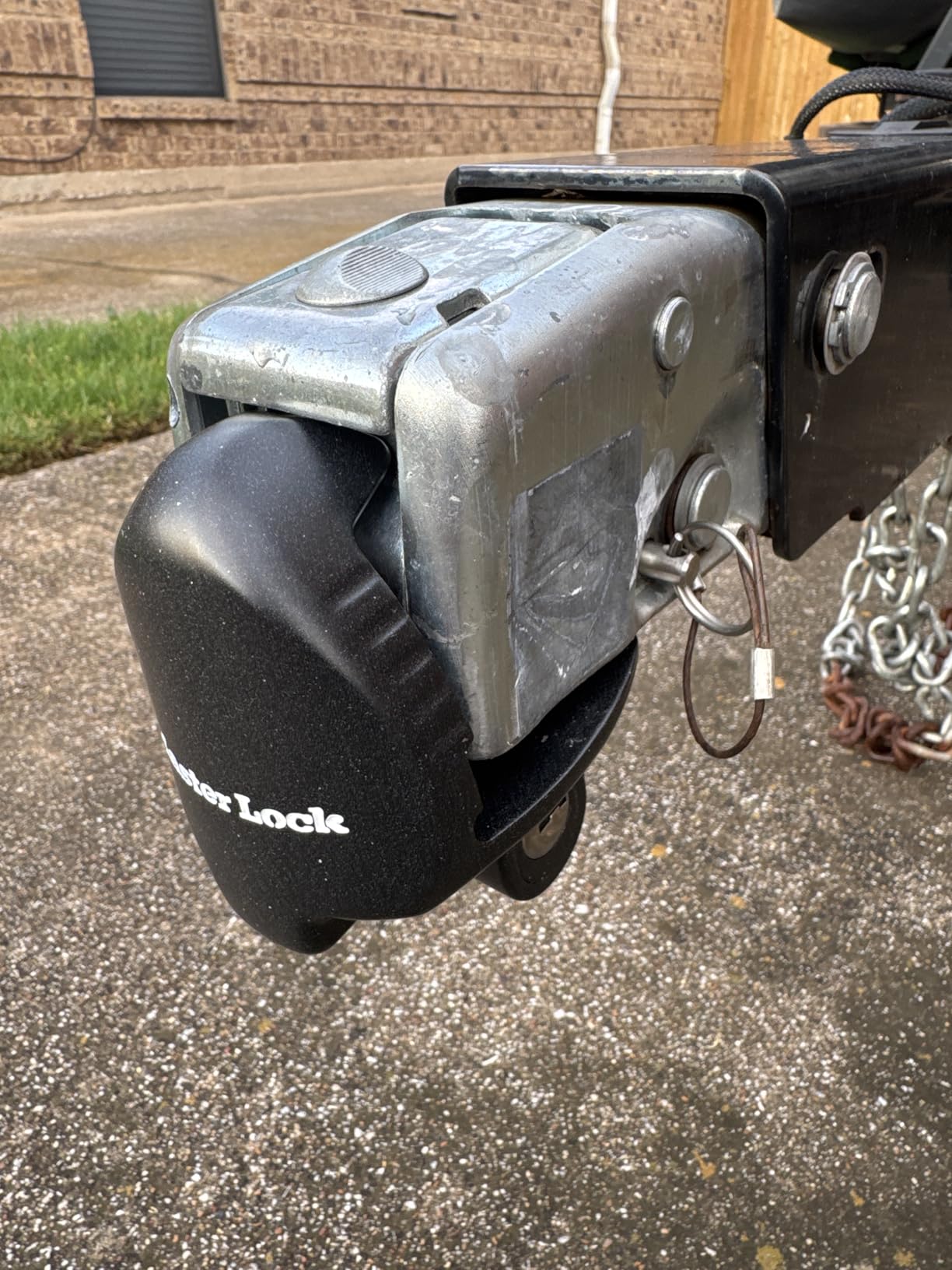 Master Lock Black Universal Size Trailer Hitch Lock, Trailer Coupler Lock for Securing RVs, Horse Trailers, Tool Trailers and More, 379ATPY customer photo 1