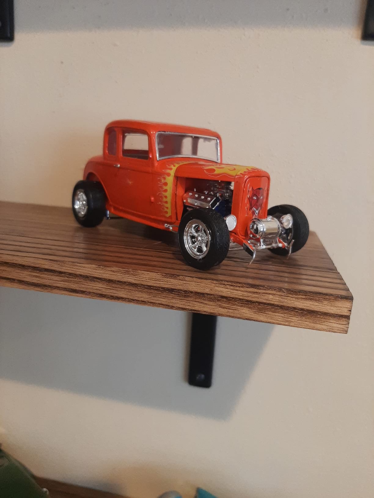 Revell 1932 Ford 5 Window Coupe 2N1 Car Model Building Kit 1:25 Scale, 191 Parts, Skill Level 5 customer photo 1