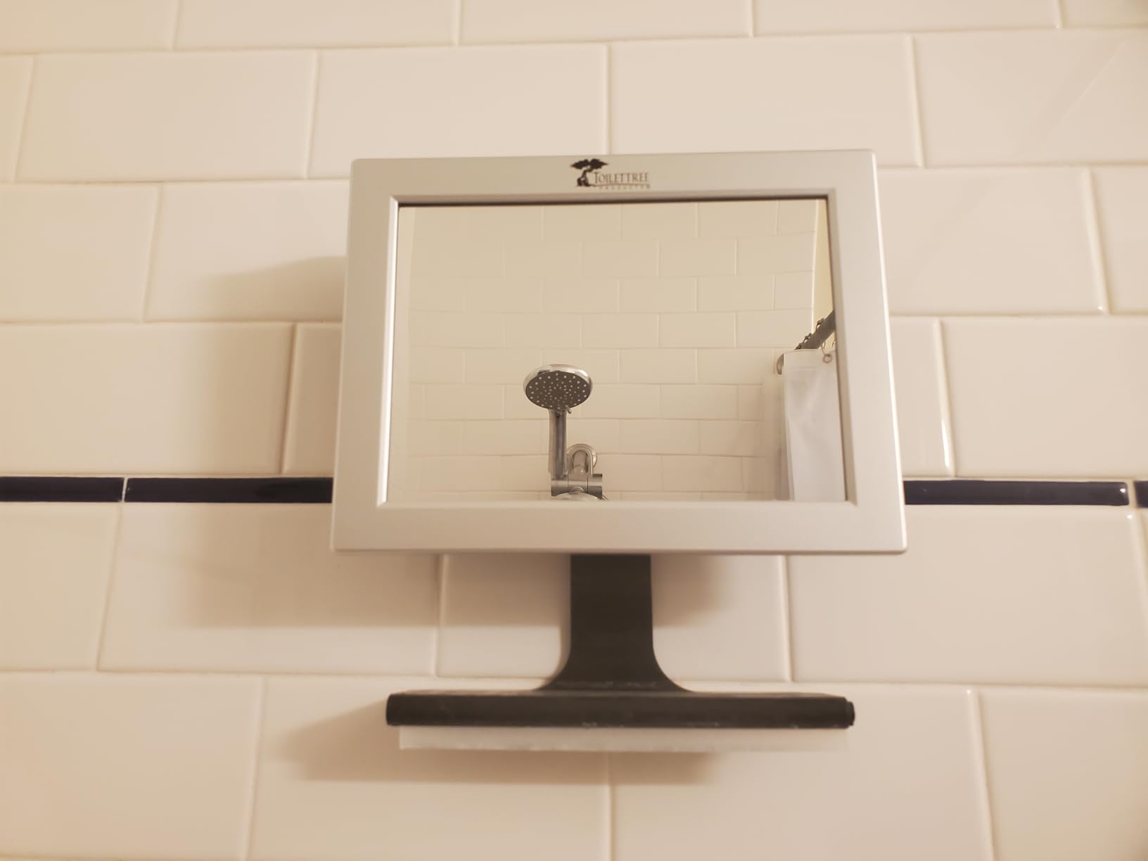 ToiletTree Products Fogless Shower Mirror with Squeegee - Anti-Fog Mirror - Adjustable Shaving Mirror with a Squeegee - Rust-Proof, Impact-Resistance Bathroom Shower Mirror customer photo 2