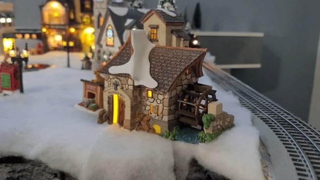Department 56 Dickens' Village The Brandon Mill Lit Animated Building, 6.1 Inch customer photo 1