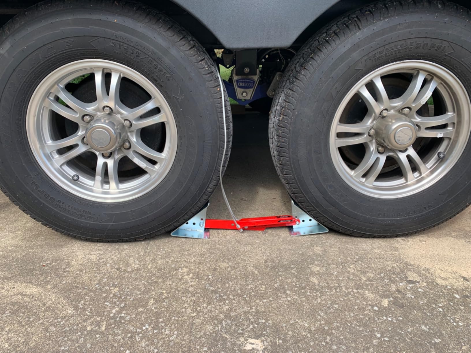 Fastway ONESTEP Wheel Chock Double Pack for Tandem Axle Trailers and RVs-16 Inches to 24 Inches Long-Qty 2 customer photo 1