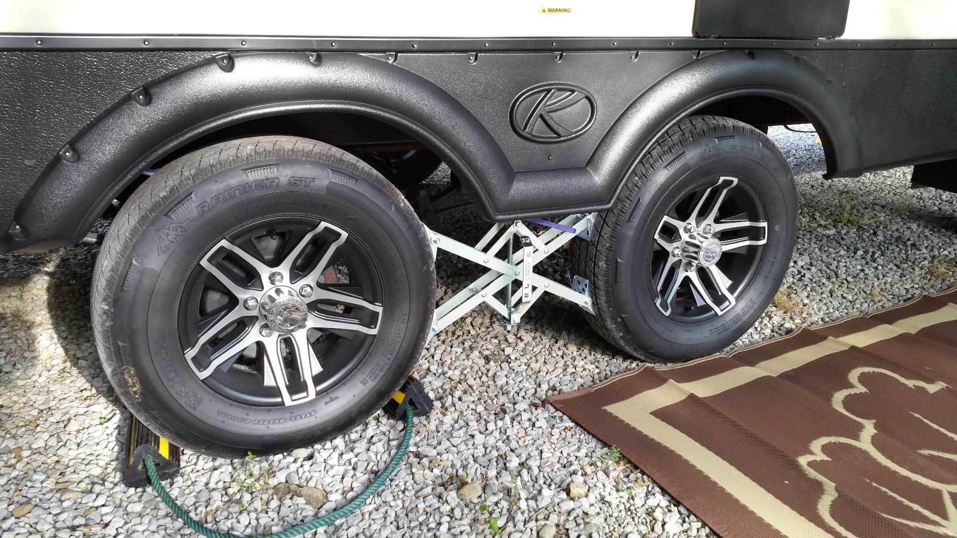 BAL 28014 X-Chock Tire Locking Chock - Extended (0149.1058), Silver customer photo 2