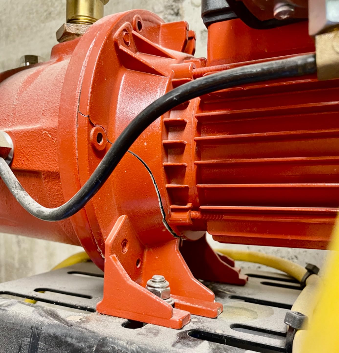 Red Lion RL-SWJ50 1/2 HP, 12.6 GPM Dual Voltage (115/230 Volts) Cast Iron Shallow Well Jet Pump, Red, 97080502 customer photo 2
