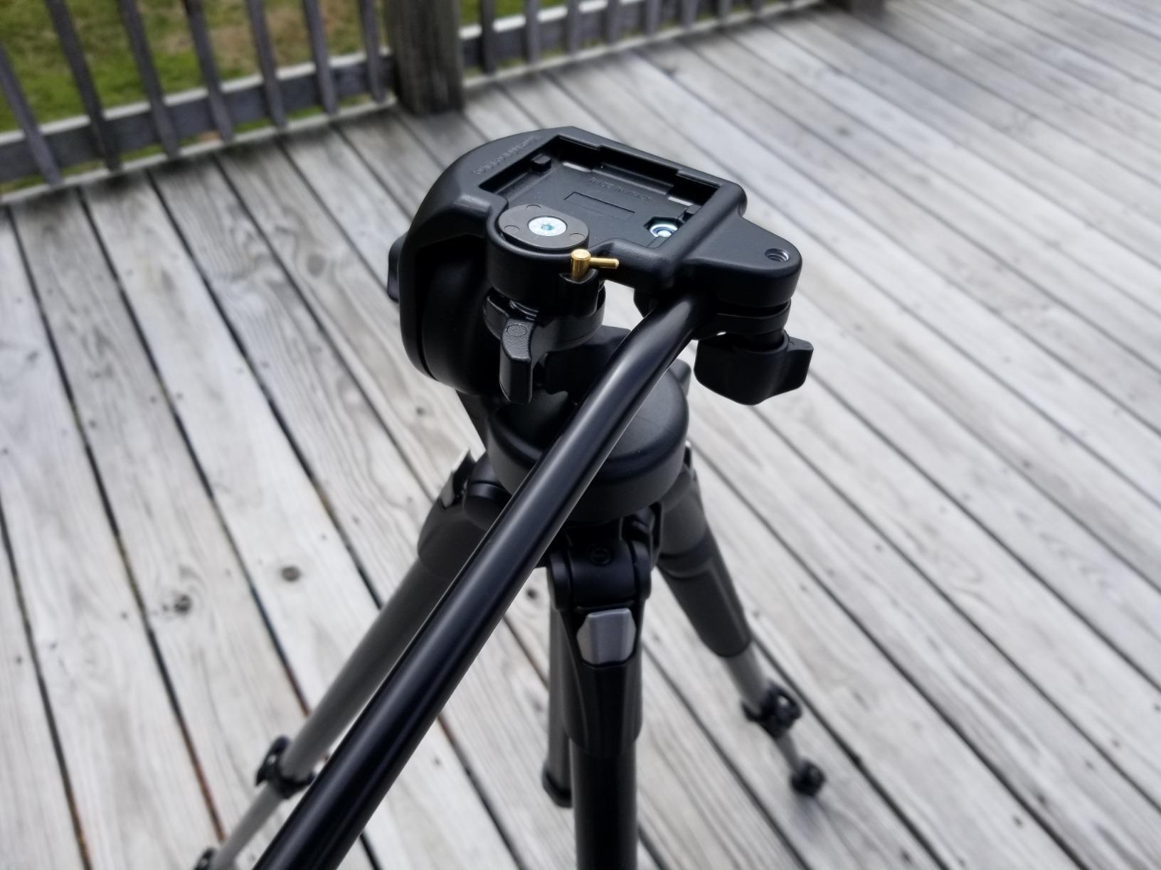 Manfrotto 290 Xtra Aluminum 3-Section Tripod Kit with Fluid Video Head (MK290XTA3-2WUS) customer photo 1