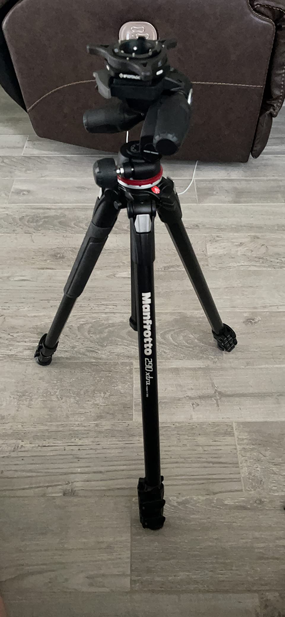 Manfrotto 290 Xtra Aluminum 3-Section Tripod Kit with 3-Way Head (MK290XTA3-3WUS) customer photo 1