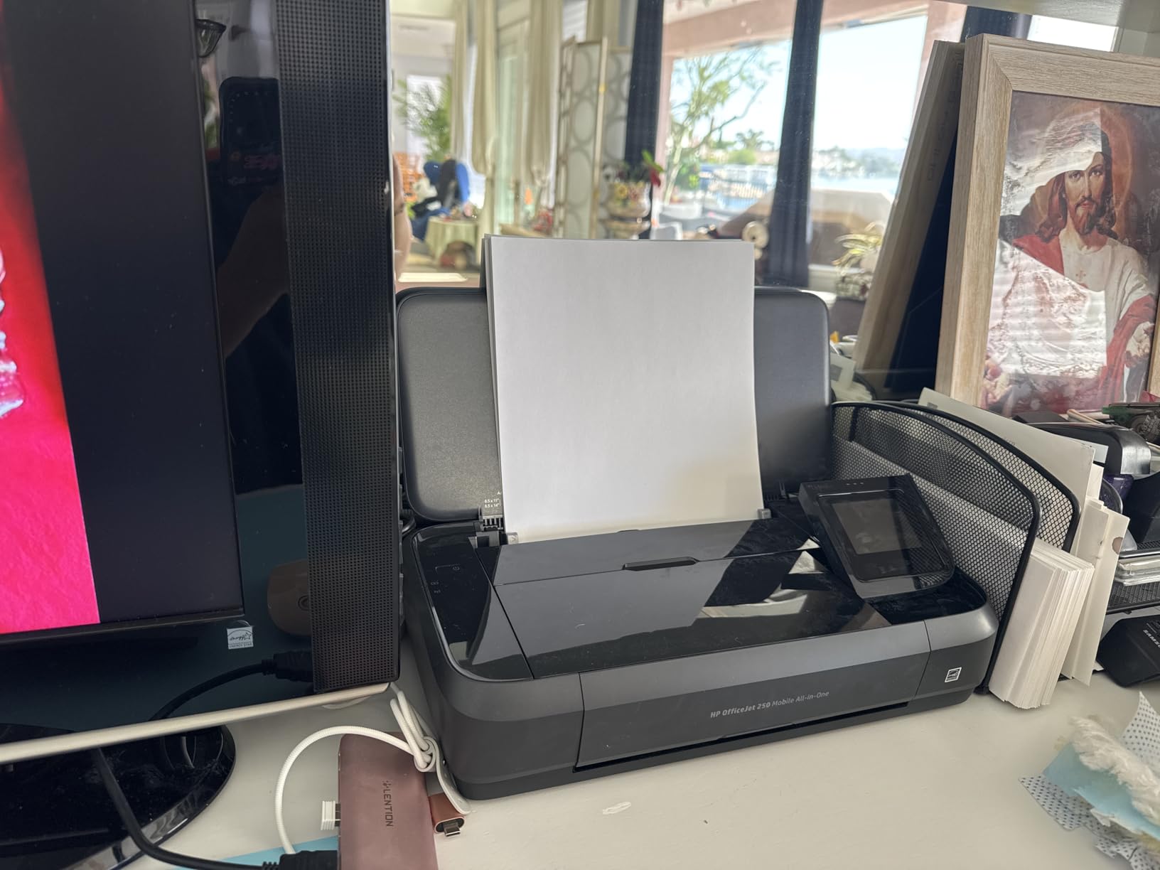 HP OfficeJet 250 Wireless Mobile Printer, Scanner, Copier - Black, Battery Included (CZ992A) customer photo 1