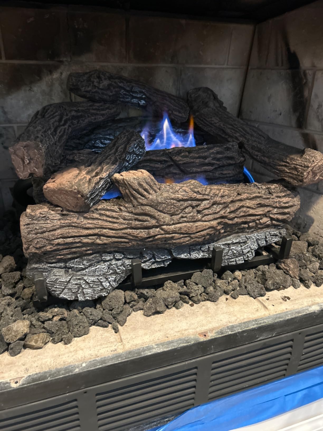 Duluth Forge DLS-30T-2 Dual Fuel Ventless Fireplace Logs Set with Thermostat, Natural Gas or Liquid Propane, 33000 BTU, Stacked Red Oak, 30 Inches customer photo 1