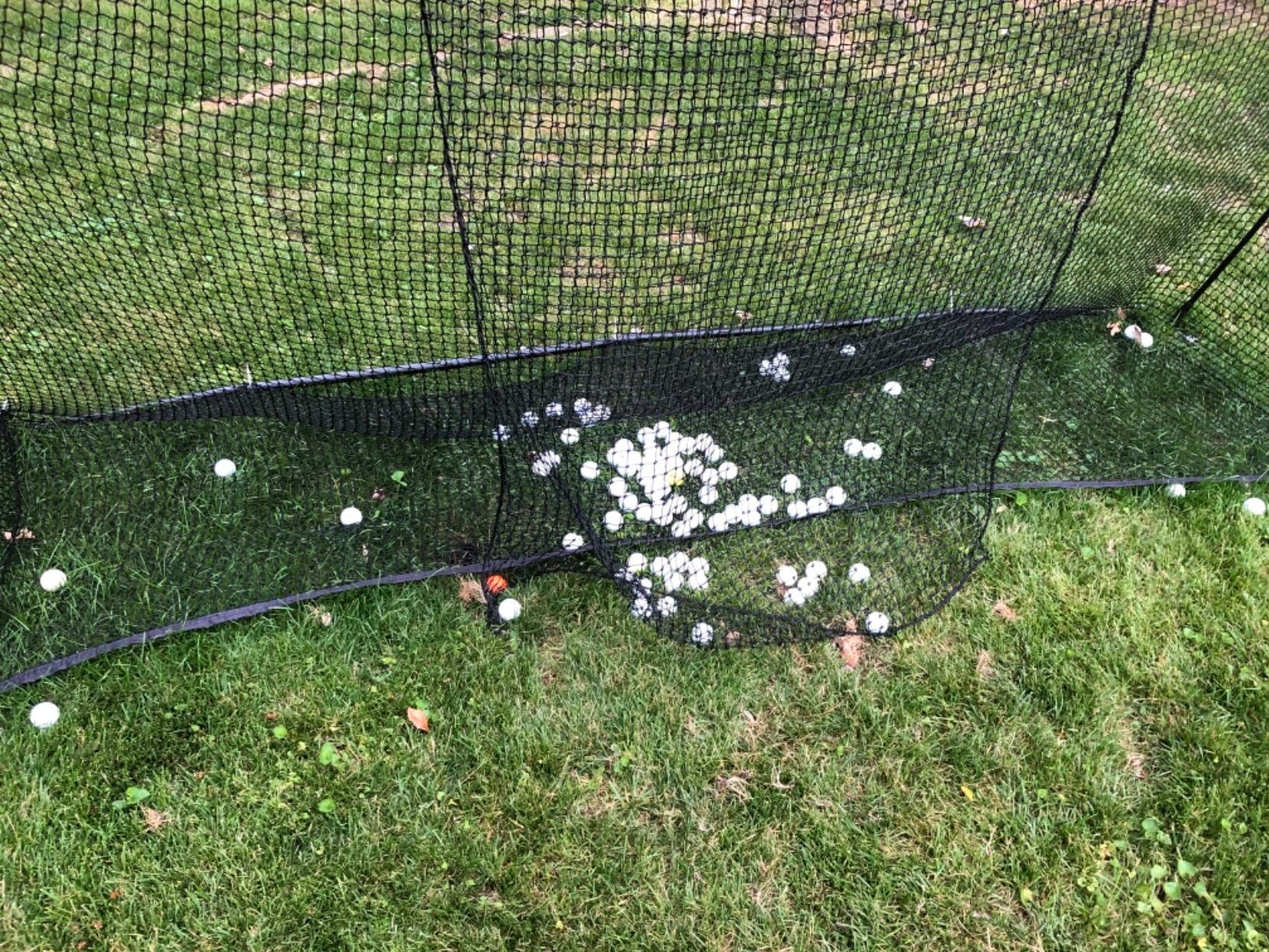 Amazon Basics Portable Golf Net, Practice Hitting Net for Indoor/Outdoor, Quick Setup, Black customer photo 2