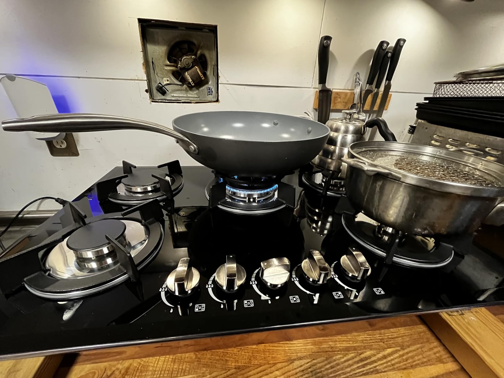 30 Inch Dual Fuel Gas Cooktop - 5 Burners, Tempered Glass, Drop-In, Sealed, DK157-A01S customer photo 2