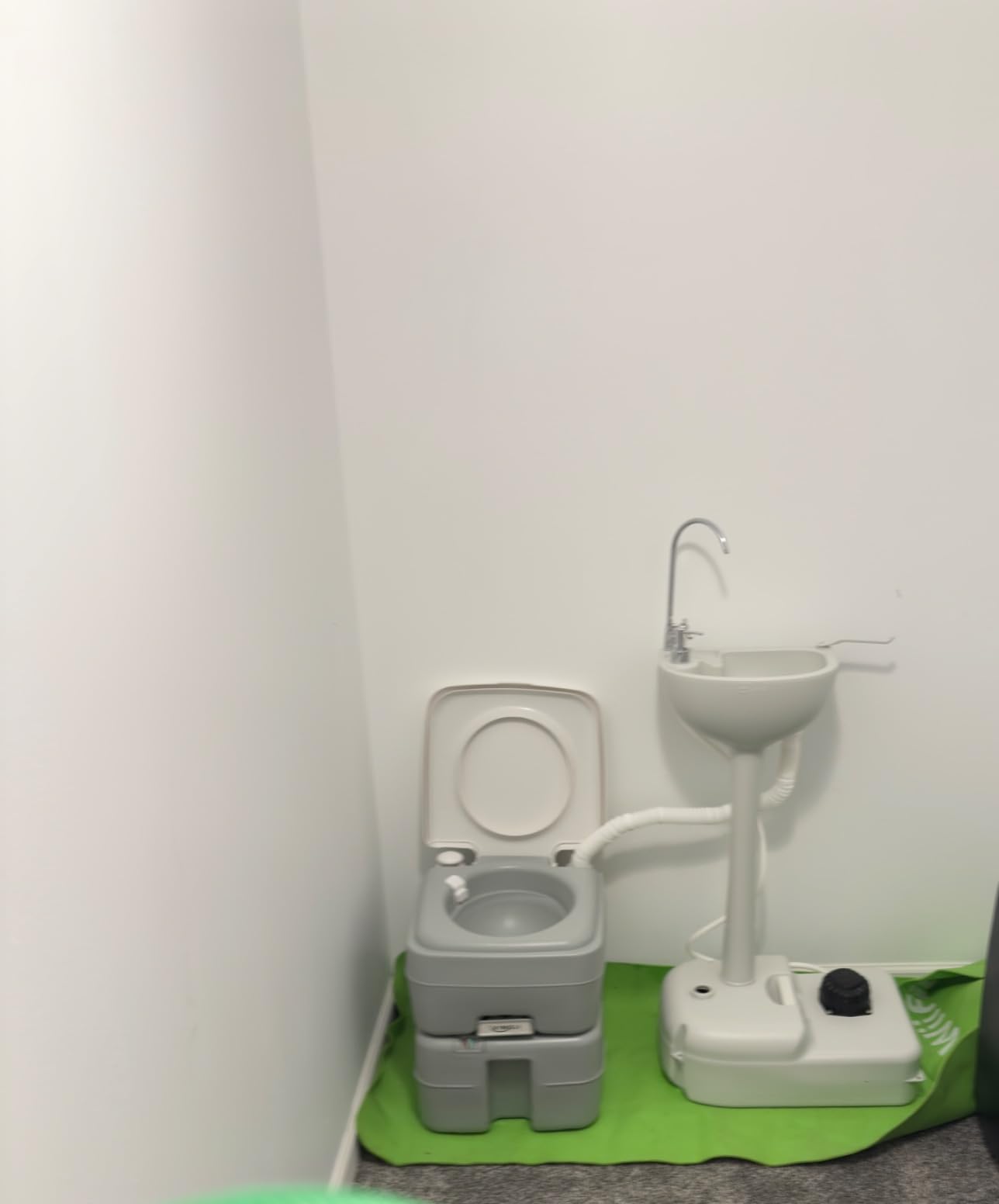 VINGLI Upgraded Portable Sink and Toilet Combo | Self-contained 5 Gal Hand Washing Station & 5.3 Gal Flushing Toilet, Perfect for Camping/RV/Boat/Road Tripper/Camper, Detachable & Lightweight customer photo 2