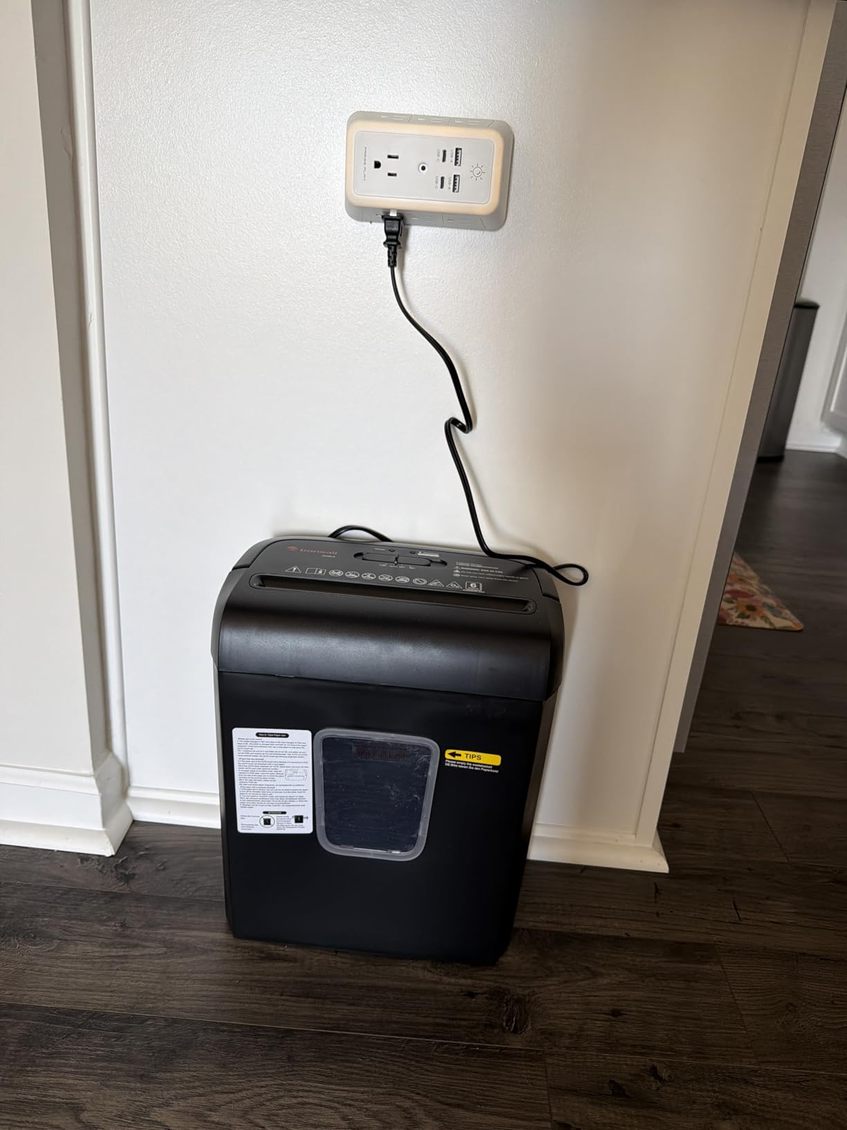 Bonsaii 6-Sheet Micro Cut Paper Shredder for Home, High Security Level P-4, Shreds Credit Cards, Staples & Paper Clips, 3.4 Gal Transparent Window Wastebasket, C234-A customer photo 1