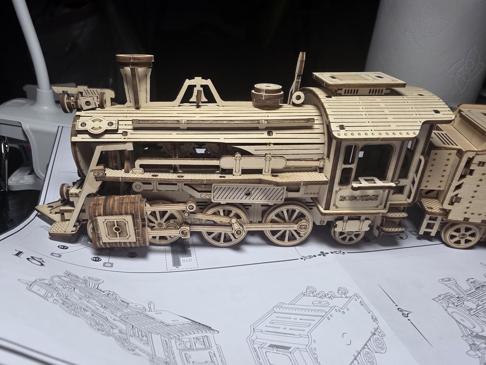 ROKR 3D Wooden Puzzle for Adults-Mechanical Train Model Kits-Brain Teaser Puzzles-Vehicle Building Kits-Unique Gift for Teens on Birthday/Christmas Day(1:80 Scale)(MC501-Prime Steam Express) customer photo 1