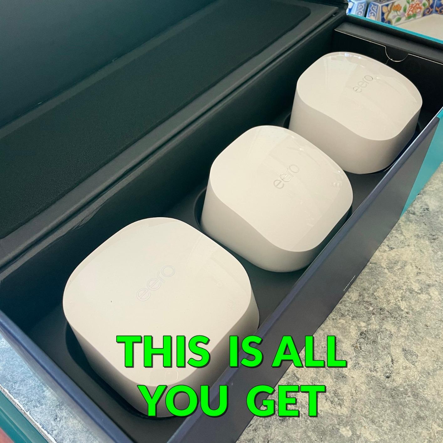 Amazon eero 6 mesh wifi router - Supports internet plans up to 900 Mbps, Coverage up to 1,500 sq. ft., Connect 75+ devices, 1-pack customer photo 2