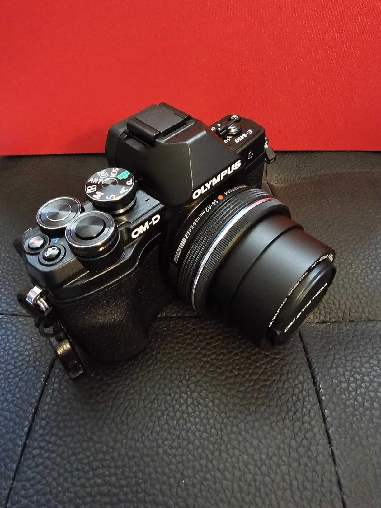 OM SYSTEM Olympus E-M10 Mark IV Silver Micro Four Thirds System Camera M.Zuiko Digital ED 14-42mm F3.5-5.6 EZ kit, 20MP Sensor, 5-Axis Image Stabilization, 4K Video, Wi-Fi customer photo 2