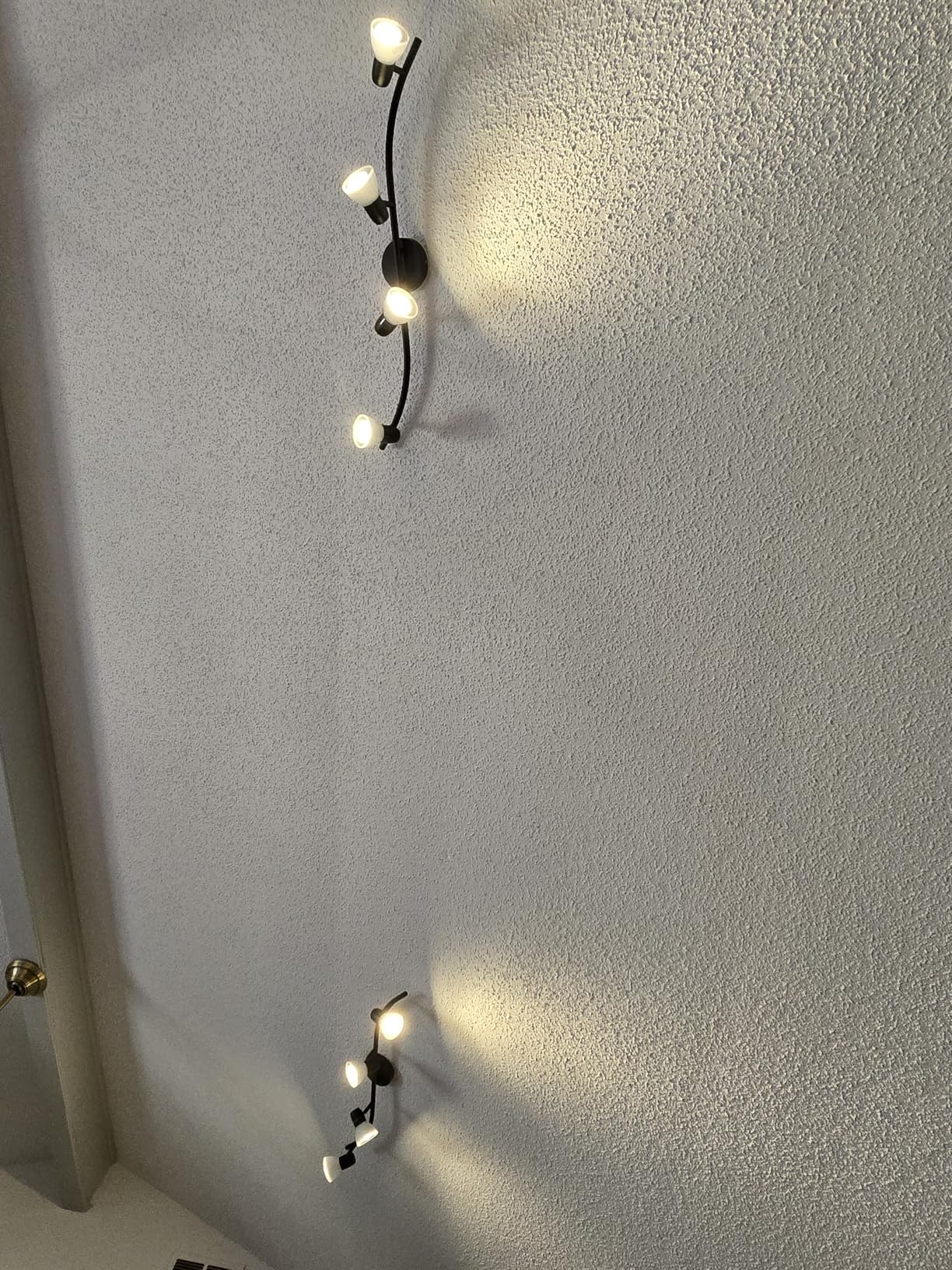 XiNBEi Lighting 4 Light Black Curved Track Lights Ceiling for Bathroom | Kitchen Track Lighting Flush or Wall Mount, Spot light Ceiling Bar Fixtures, For Bath Living Room Dining Room Hallway customer photo 1
