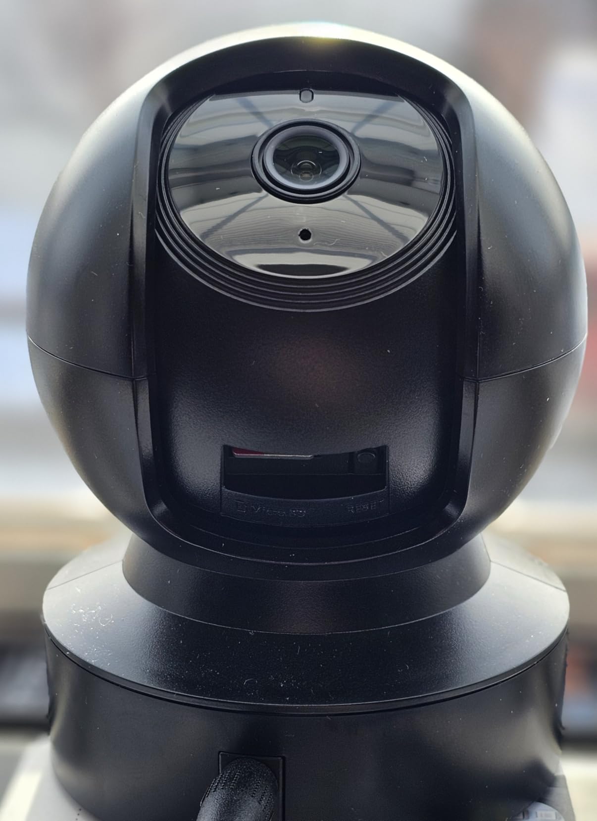 Kasa 1080p Indoor Pan/Tilt Wired Security Camera EC70 - Baby & Pet Monitor, Motion Detection & Tracking, 2-Way Audio, Night Vision, Subscription-Free Local Storage customer photo 1