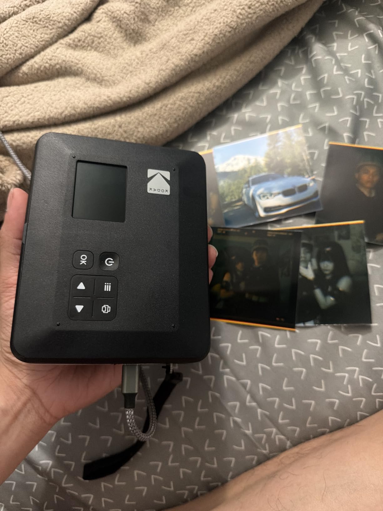 KODAK Mini Shot 3 Retro 3x3 Instant Camera, Photo Printer, 38 Sheet, Yellow | Bluetooth, iPhone & Android Smartphone Compatible, 13MP Camera, Retake Before Printing, Water, Fingerprint & Fade Resistant customer photo 1