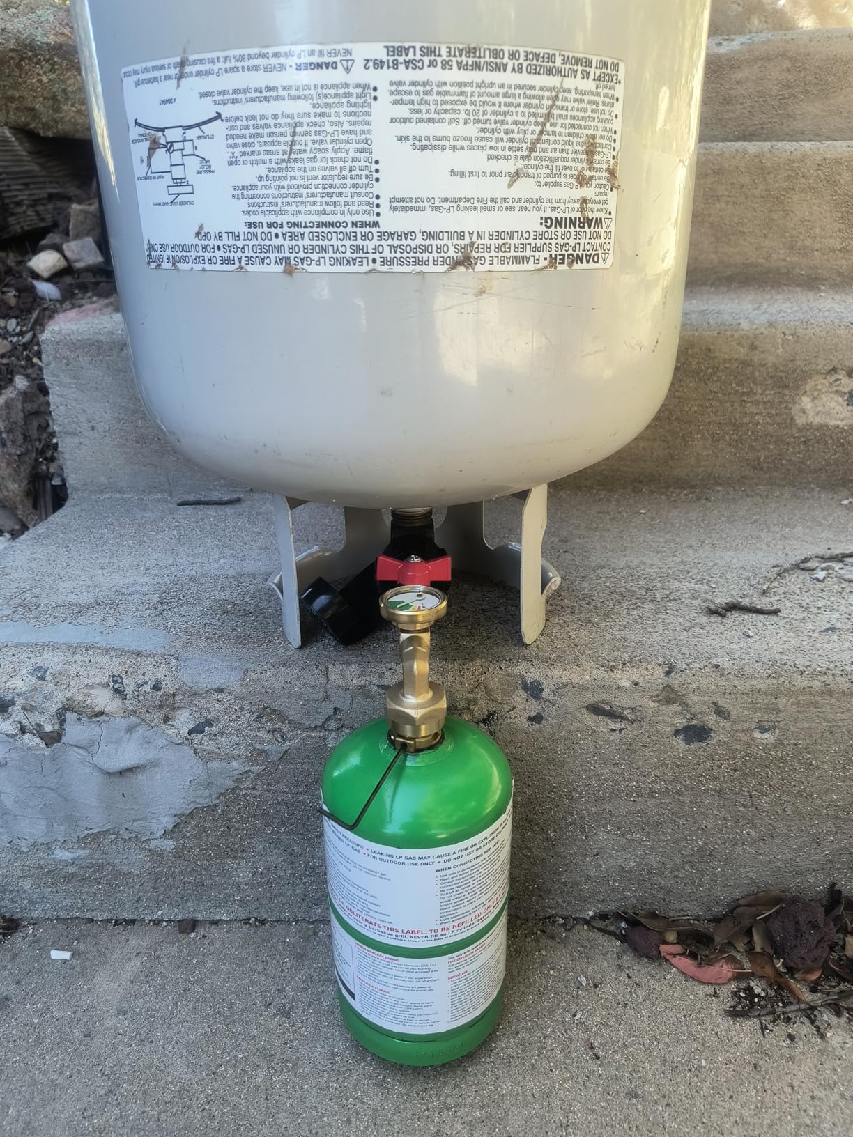 Flame King 1LB EMPTY Propane Cylinder Tank - Refillable - Reusable - DOT Compliant (2-Pack) customer photo 2