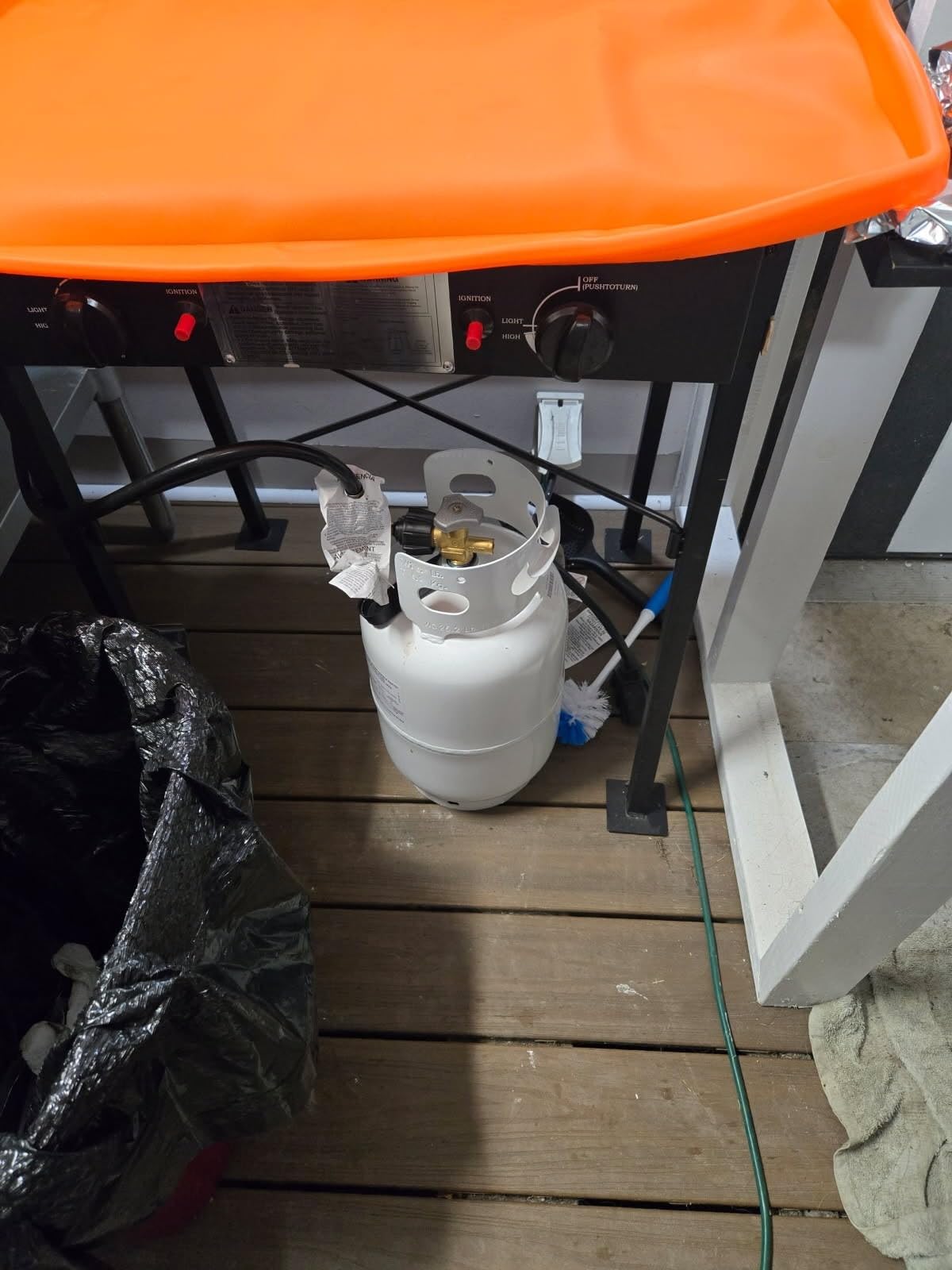 Flame King 10LB Steel Propane Tank Cylinder with Type 1 Overflow Protection Device Valve customer photo 1